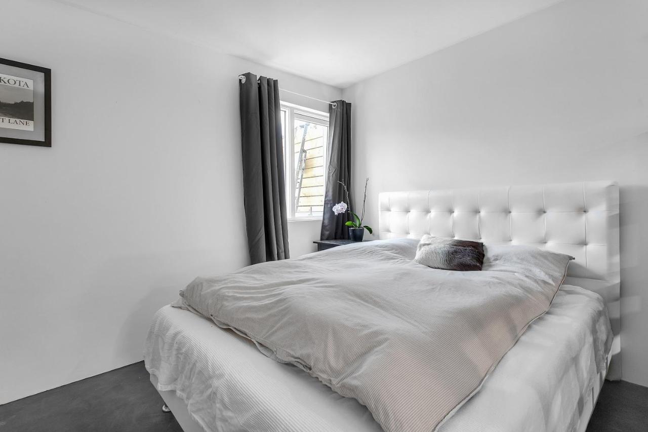 Lovely Studio Apartment With Hot Tub Reikiavik Exterior foto